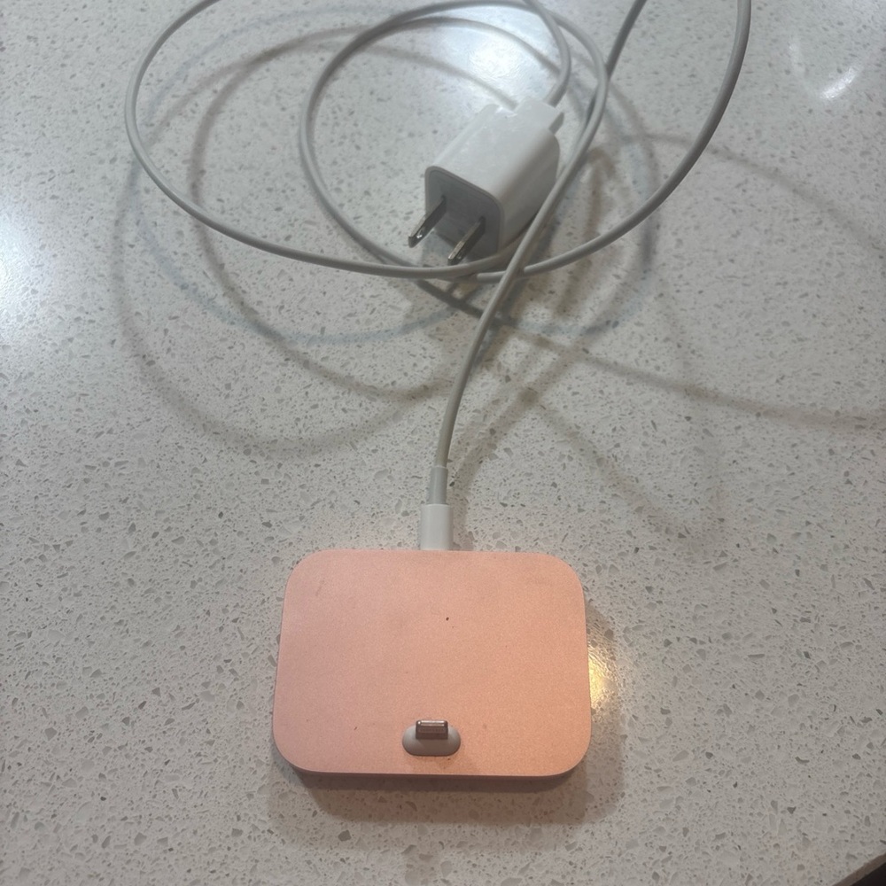 Apple Rose Gold Charger with White Cable